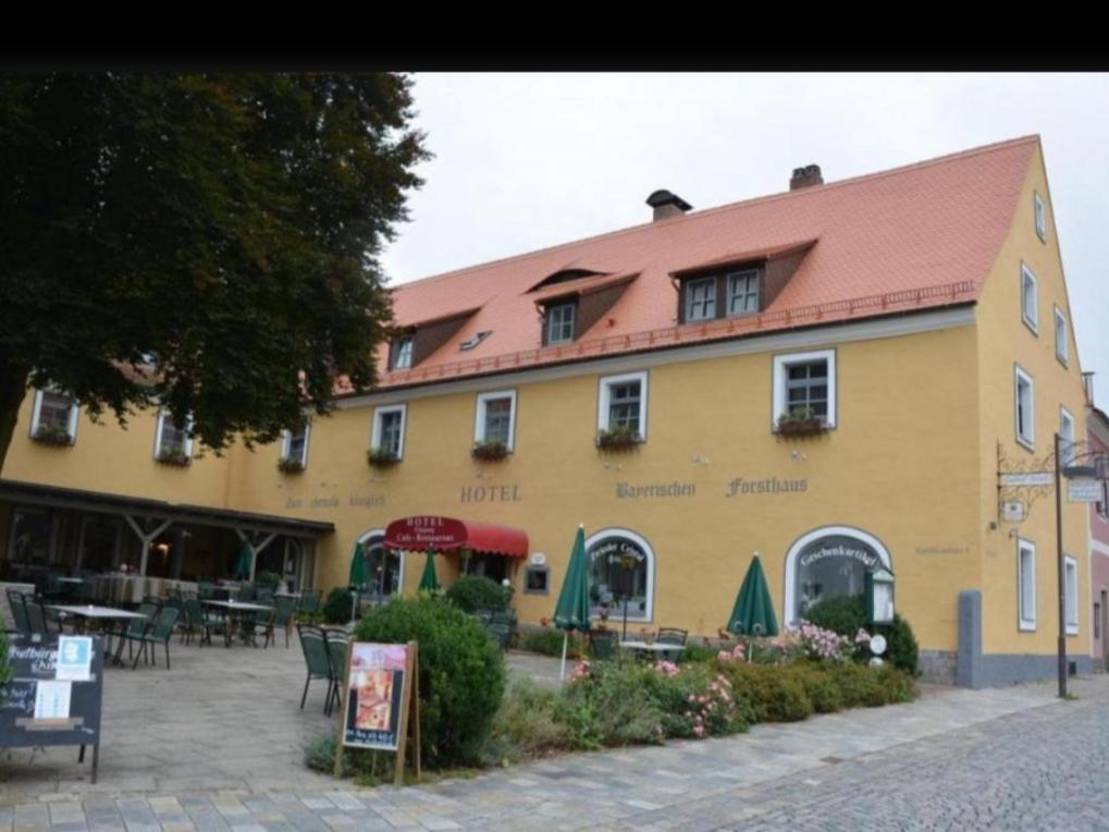 Hotel Zum Ehem. Koenigl. Bayr. Forsthaus วาล์ดซัสเซน ภายนอก รูปภาพ