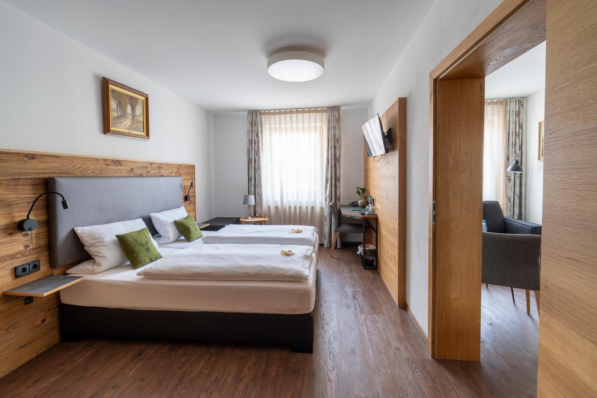 Hotel Zum Ehem. Koenigl. Bayr. Forsthaus วาล์ดซัสเซน ภายนอก รูปภาพ
